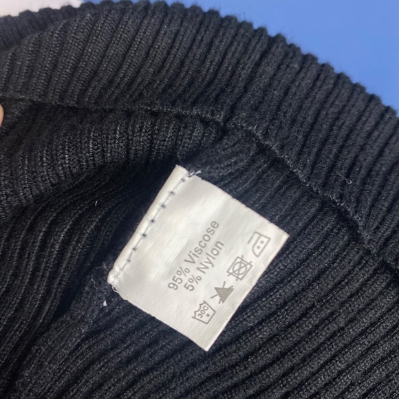 PattyBoutik Black Button Sweater - Small - Picture 8 of 9